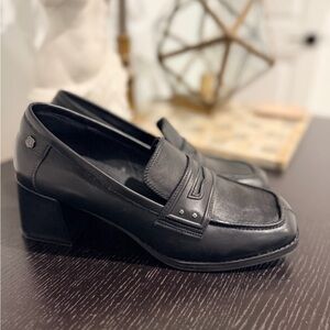 Chic Black Women's Loafers